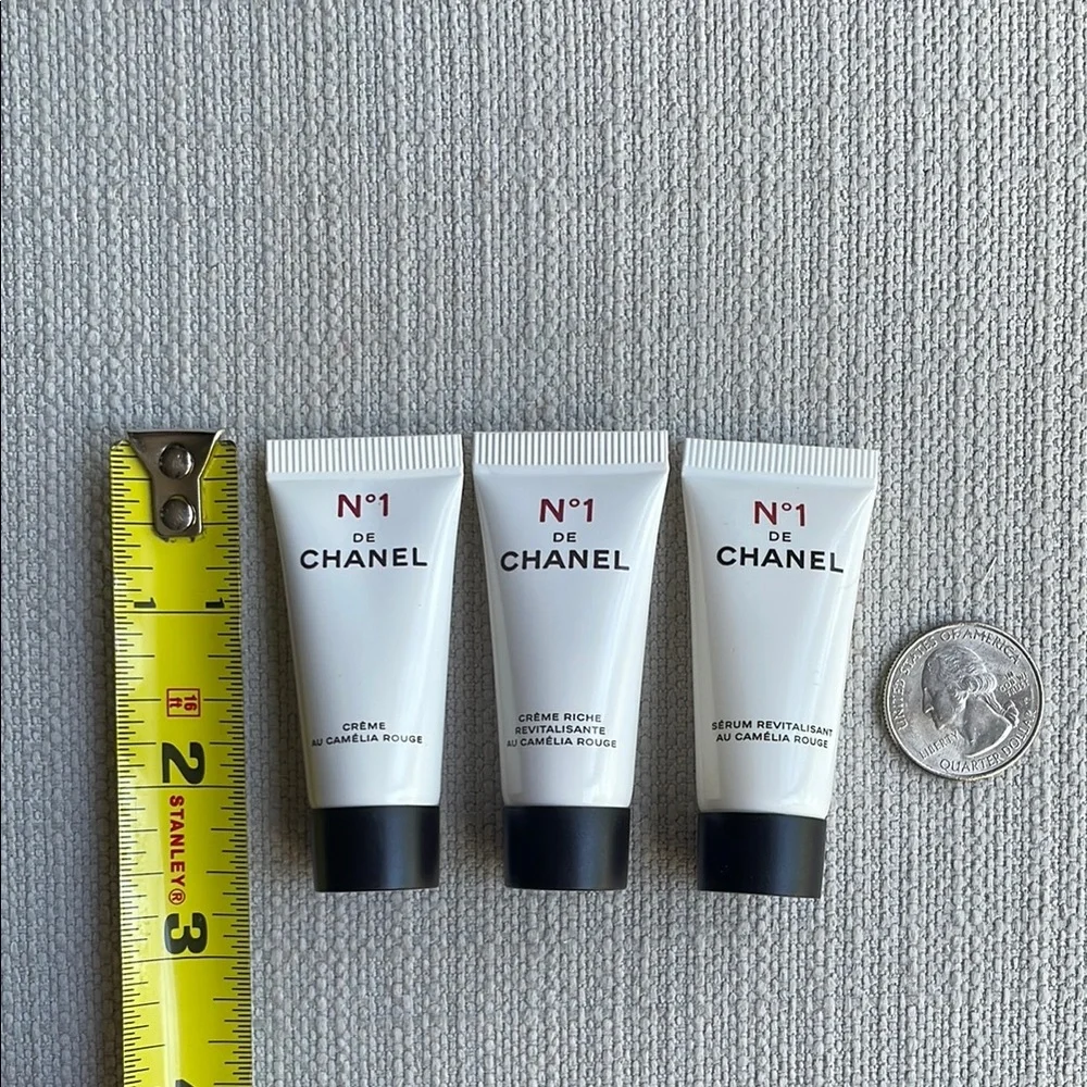 CHANEL No. 1 Skincare mini Trio - Picture 2 of 5
